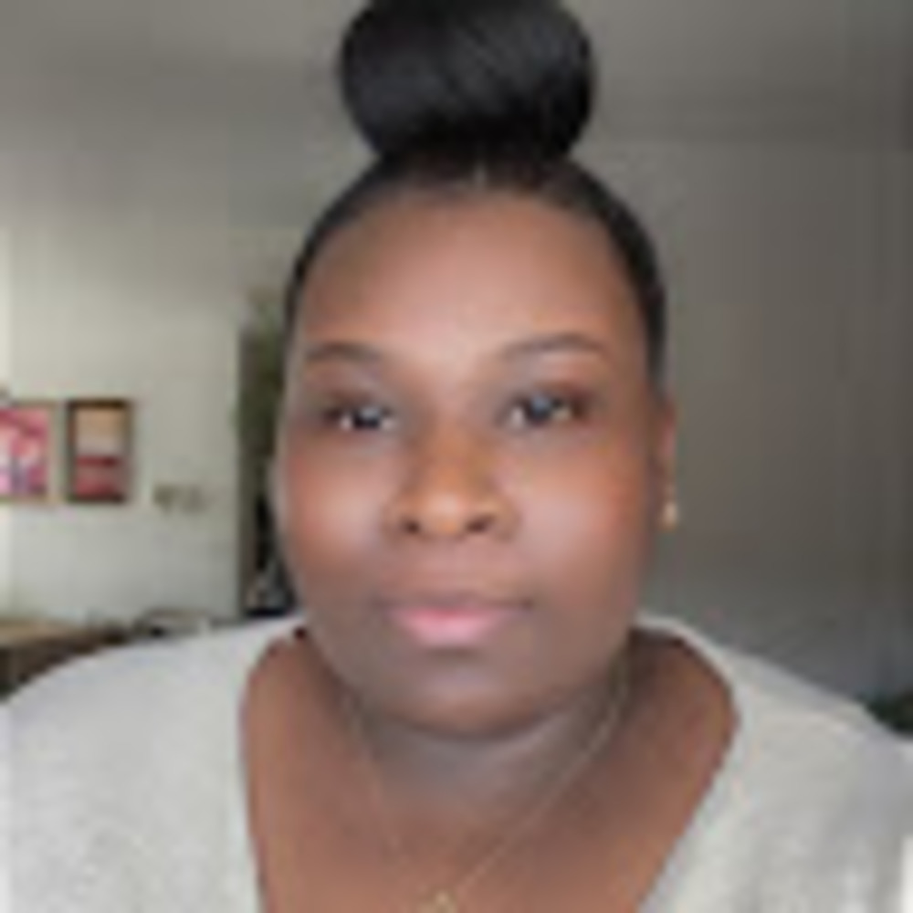 Meet your Posher, Naomi